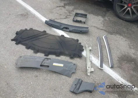 2016 Audi Q3 2.0T Premium Plus z USA, uszkodzony, nr VIN WA1GFCFS7GR021211